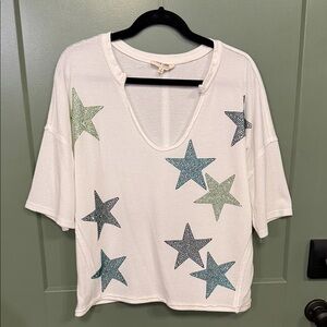 Peach Love White Short Sleeve Top with Green Star Accents